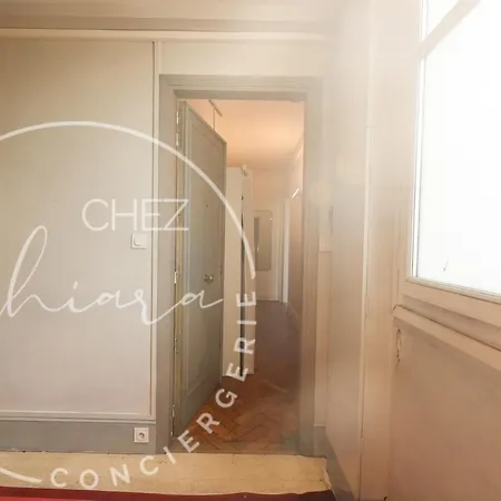 Stunning With Eiffel Tower View - Champs-elysees Apartment Paris
